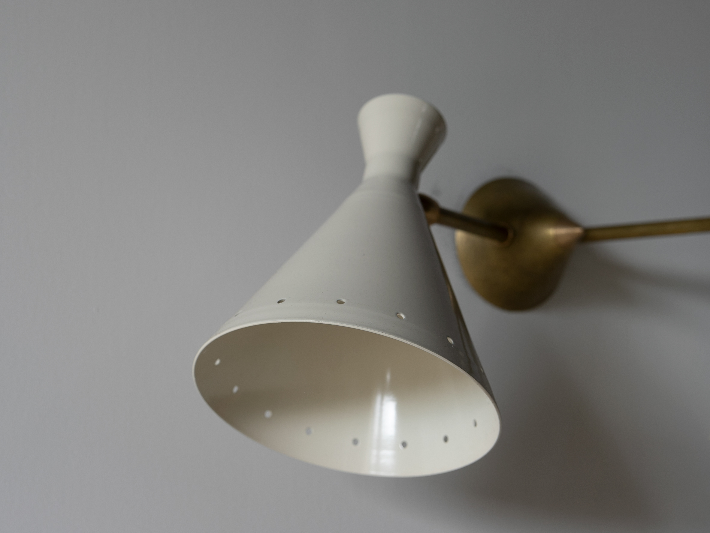 Vintage Double White Cone Sconce l ビンテージウォールライト