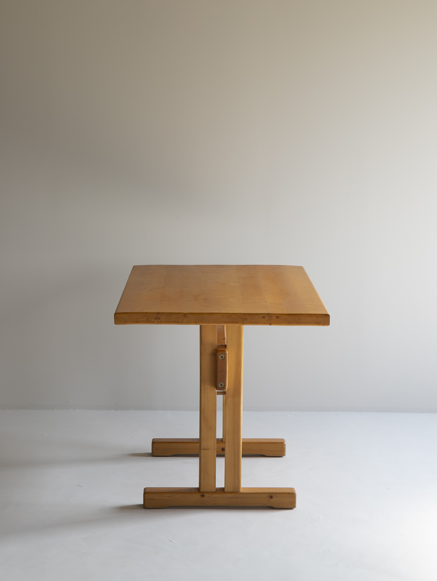 Pine Table for Les Arcs 1800 by Charlotte Perriand l レザルク 